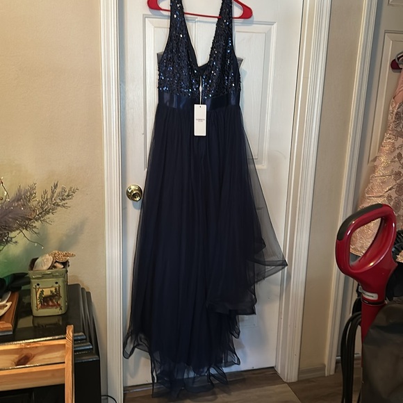Beautiful Navy Blue Hi-Low tank style formal Evening Dress - Picture 3 of 9